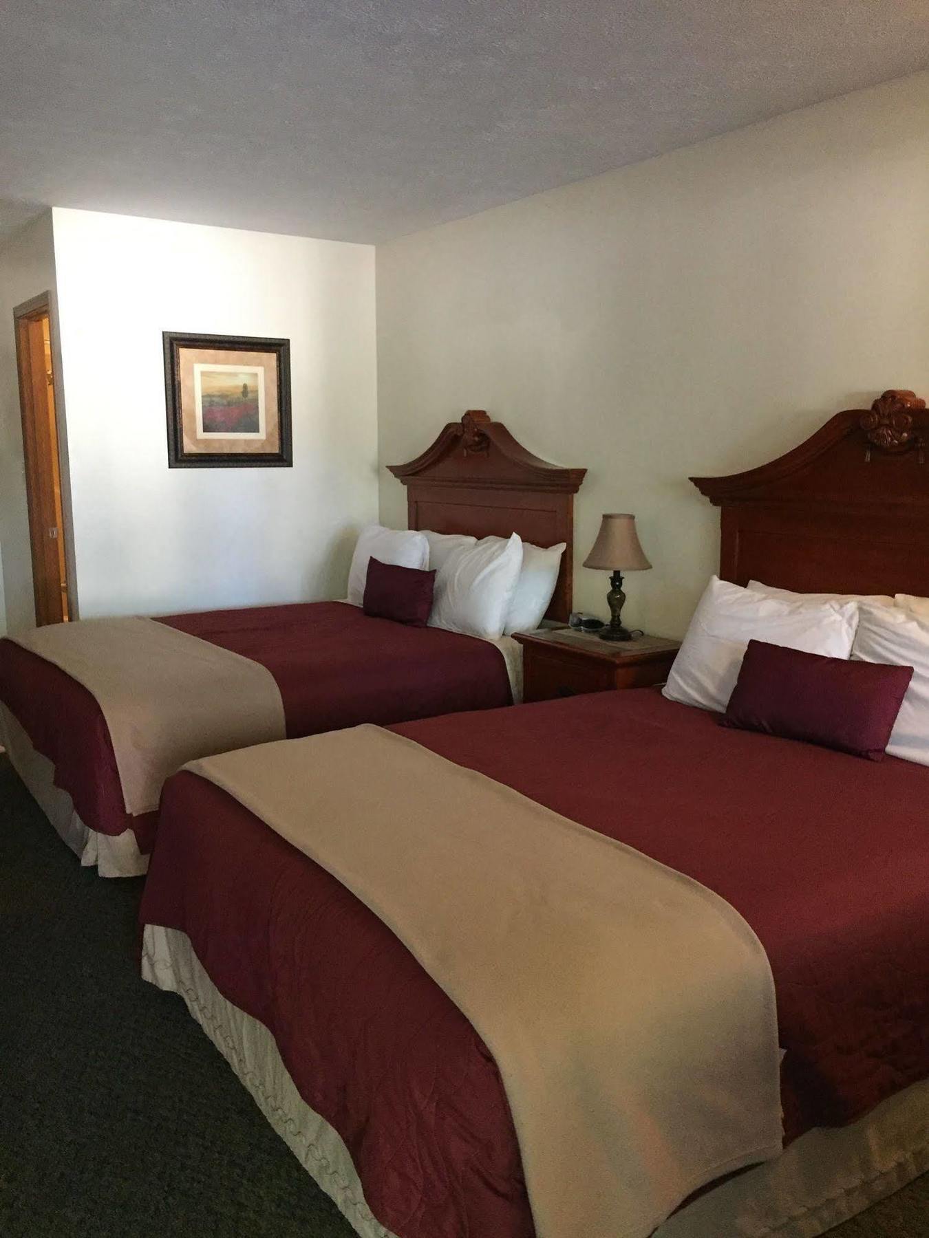 Shady Acre Inn And Suites ブランソン・ウェスト エクステリア 写真